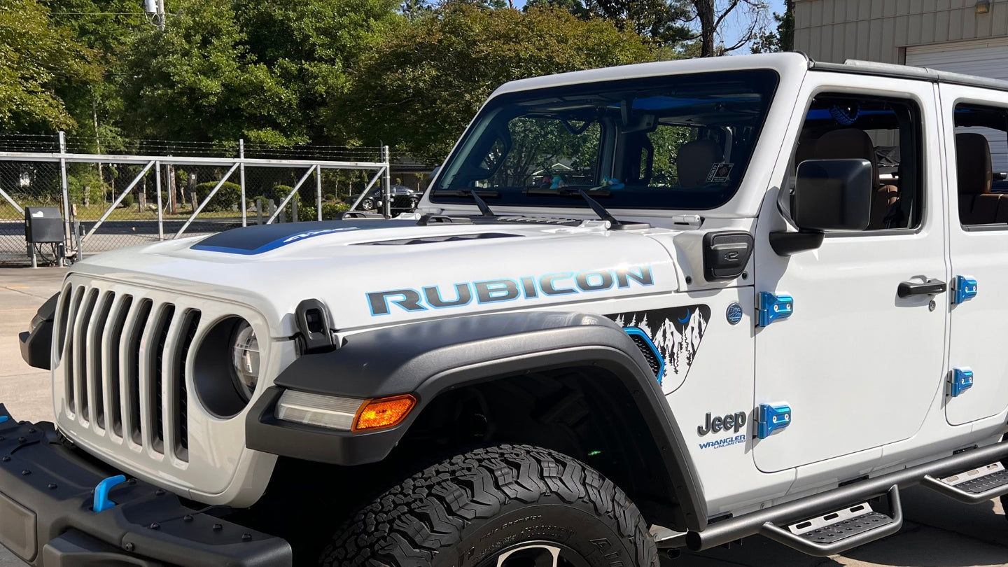 4XE jeep wrangler with accent trim covers